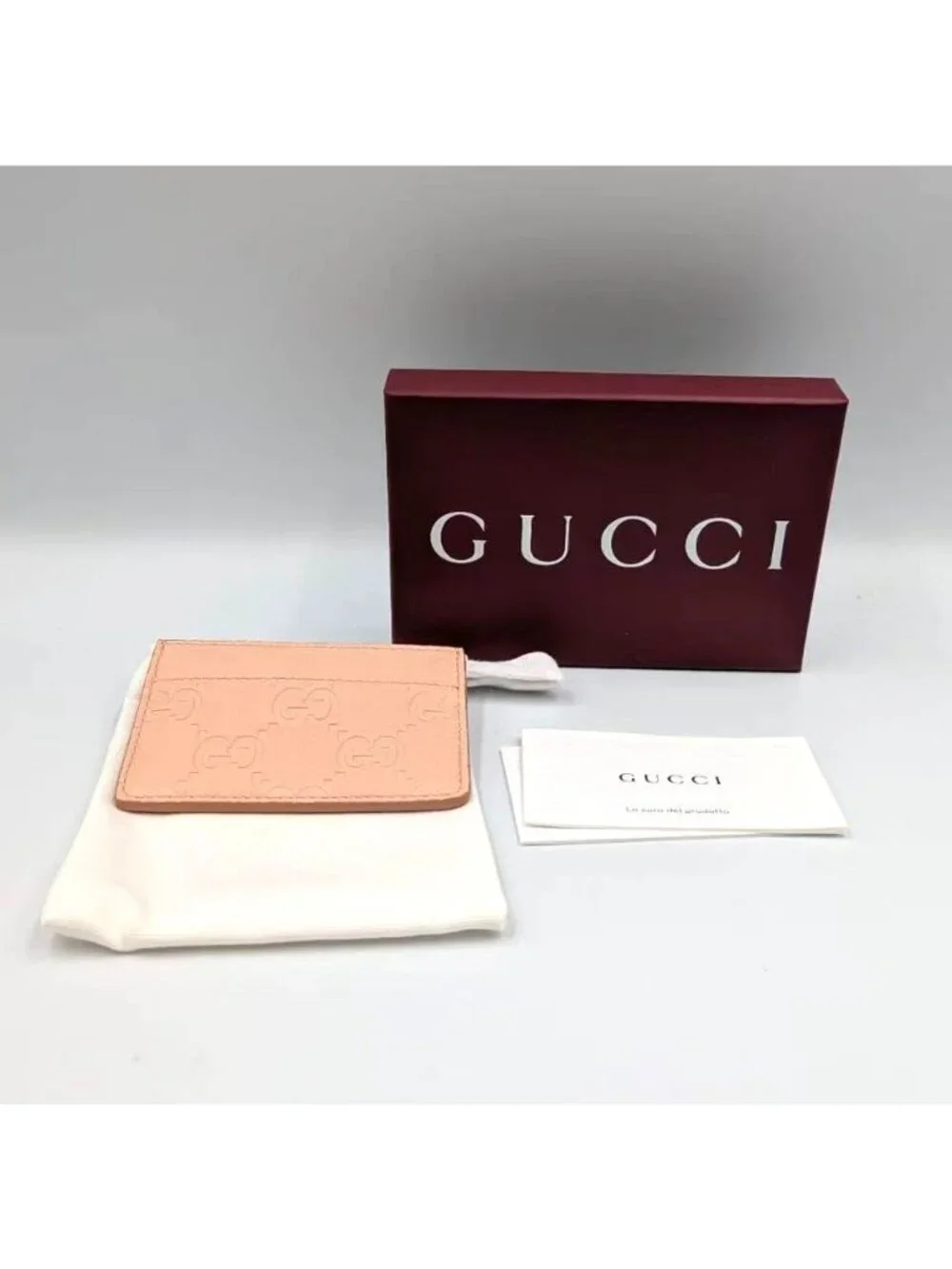 Gucci Women’s GG Emblem Brainy Calfskin Card Case Pink 815883